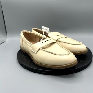 Old Navy Beige Loafers